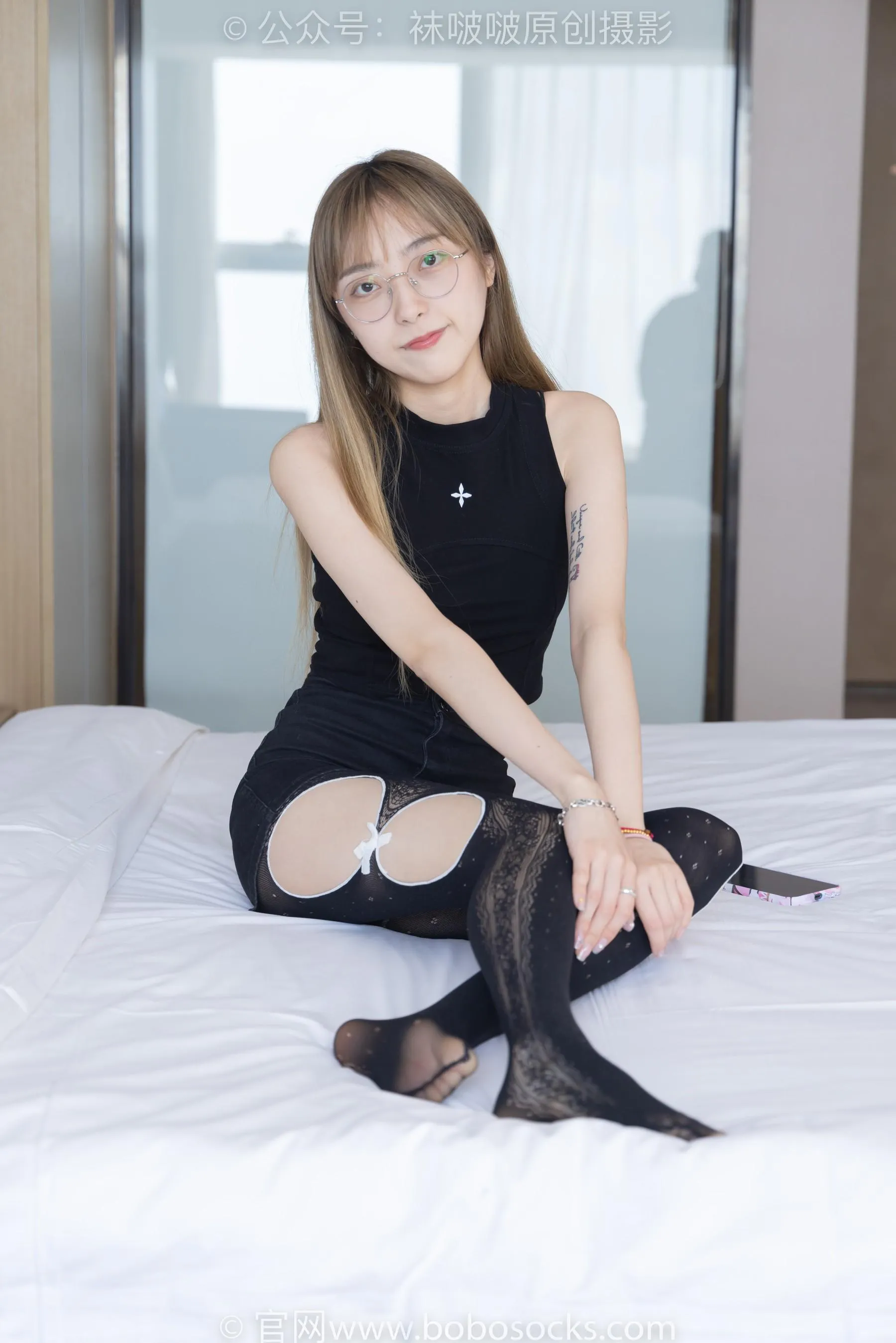 [BoBoSocks袜啵啵]NO.219 稚予-板鞋、拖鞋、厚黑丝、蕾丝黑丝 [87P]插图9